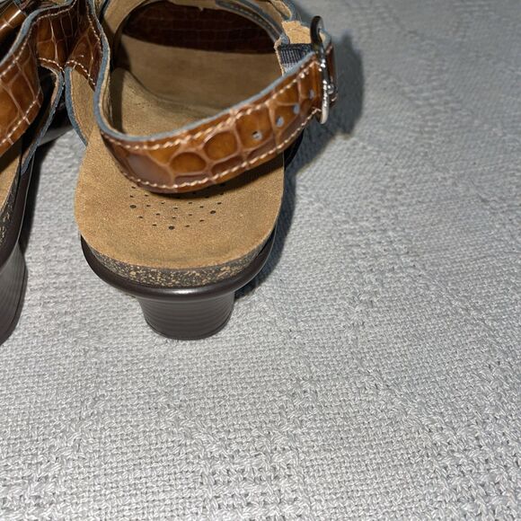 SAS Women’s Strappy Sandals Size 8.5 M Brown Leather Outdoors Going Out Party - Picture 12 of 12